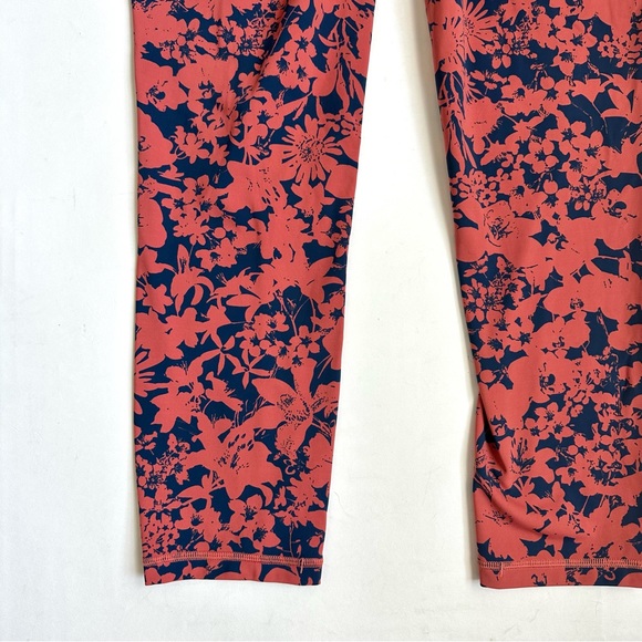 Lululemon Final Lap Crop 23” in Efflorescent Dark Canyon Onyx Blue 10 - Picture 12 of 13